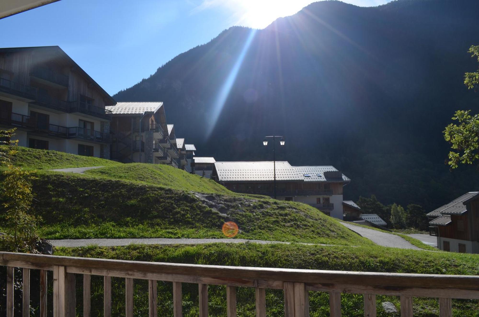 Appartements 3 Vallees, Piscine Et Sauna Orelle Exteriér fotografie